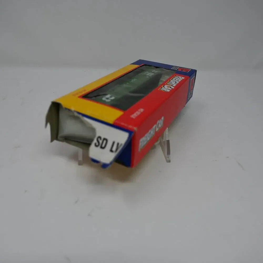 Life-Like Trains Freight Car 8549 Burlington Northern Freight Car HO SCALE w/BOX